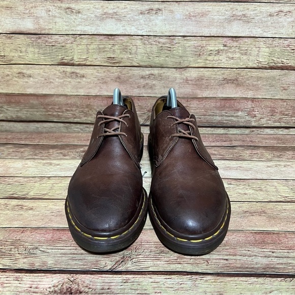 Dr. Martens Brown Leather Pointed Low Booties main image 3